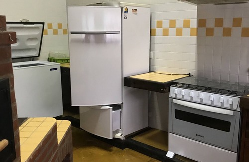 Piracaia Cottage | Country House with Red Pool