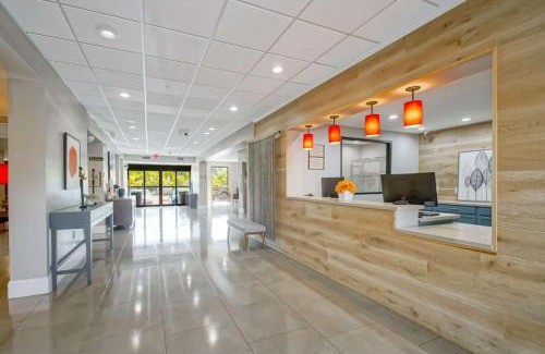 Read Boulevard East Hotel | Country Inn & Suites by Radisson, New Orleans I-10 East, LA