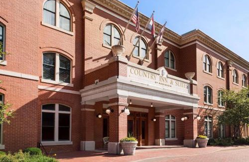 St. Charles Hotel | Country Inn & Suites by Radisson, St Charles Historic District