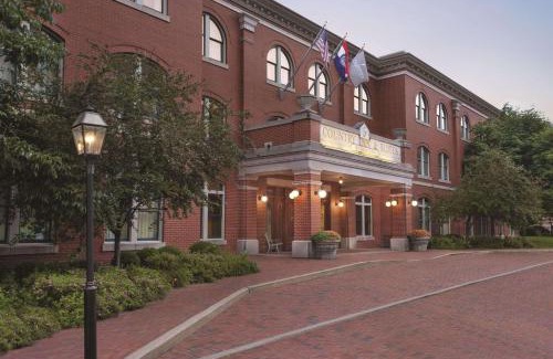 St. Charles Hotel | Country Inn & Suites by Radisson, St Charles Historic District