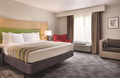 Pella Hotel | Country Inn & Suites by Radisson, Pella, IA