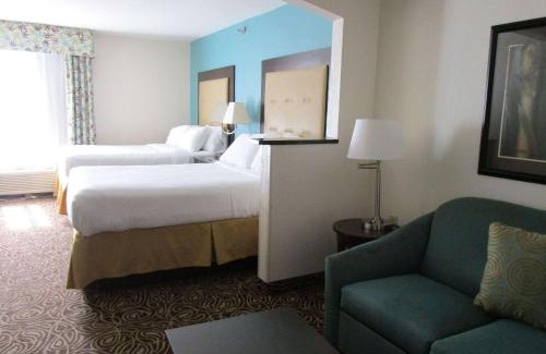 Garden City Hotel | Country Inn & Suites by Radisson, Murrells Inlet, SC