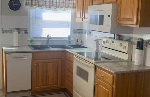 Elkton Cottage | Country View Cottage-Beautiful views! Book your ski weekend! Just minutes away.