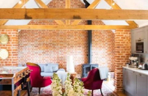 Hythe House | Countryside barn conversion with stunning views