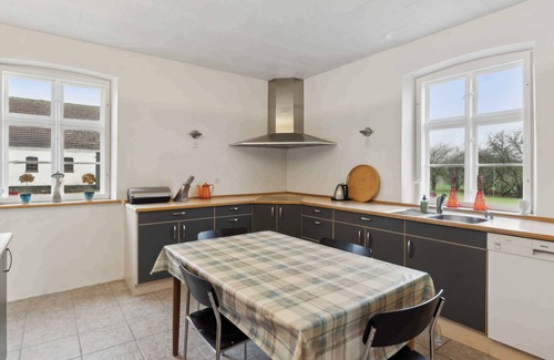 Holbaek Municipality House | Countryside property with great fishing options
