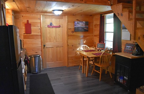 Saint Joe Cabin | Couples' Retreat at Buffalo Bender Cabin - Pet Friendly, 2 mi to Buffalo River
