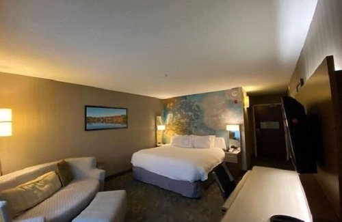 Concord Hotel | Courtyard by Marriott Concord