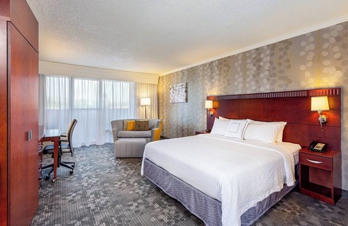 Fairfield Hotel | Courtyard by Marriott Fairfield Napa Valley Area