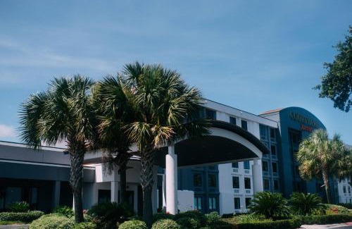 Gulfport Hotel | Courtyard by Marriott Gulfport Beachfront