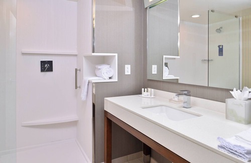 Olathe Hotel | Courtyard by Marriott Kansas City Olathe