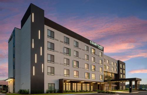 Milton Hotel | Courtyard by Marriott Lafayette South