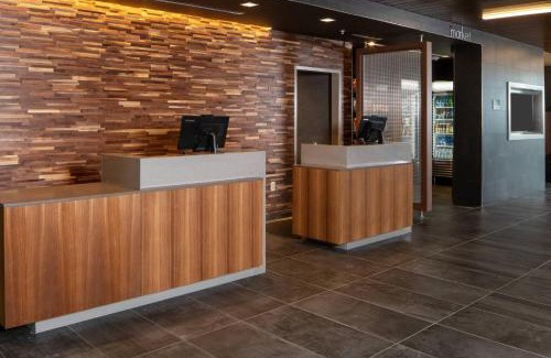 Milton Hotel | Courtyard by Marriott Lafayette South