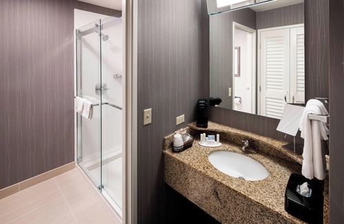 Ferry Pass Hotel | Courtyard by Marriott Pensacola