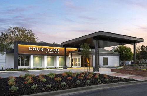 Foster City Hotel | Courtyard by Marriott San Mateo Foster City