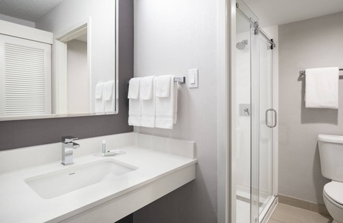 Foster City Hotel | Courtyard by Marriott San Mateo Foster City