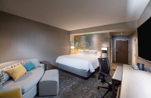 Alpharetta Hotel | Courtyard by Marriott Atlanta Alpharetta/Avalon Area
