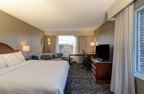 Chapel Hill Hotel | Courtyard by Marriott Chapel Hill