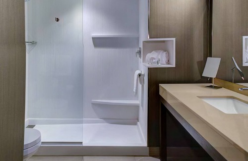 Carrollton Hotel | Courtyard Carrollton