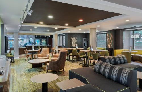 Lafayette Hotel | Courtyard Lafayette Airport