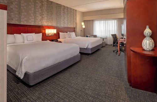 Halfway Hotel | Courtyard Marriott Hagerstown