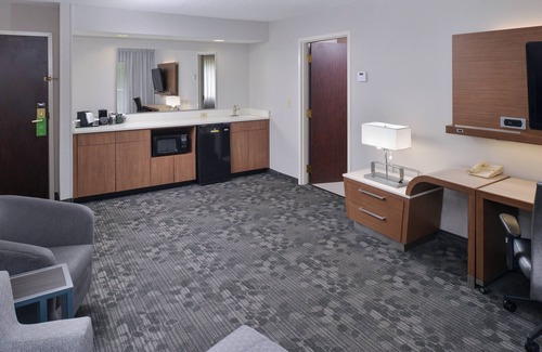 Suwanee Hotel | Courtyard Suwanee by Marriott
