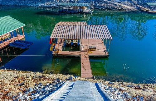 Caryville House | Cove Creek Escape