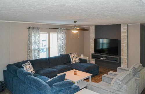 Caryville House | Cove Creek Escape