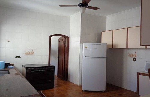 Parque Enseada Apartment | Coverage - Bay Guaruja -3 bedrooms-2 bathrooms and 1 suite - Swimming pool, barbecue grills