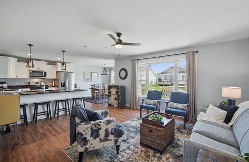 Winterset House | Covered Bridge Haven - 3-bedroom house with themed rooms in Winterset