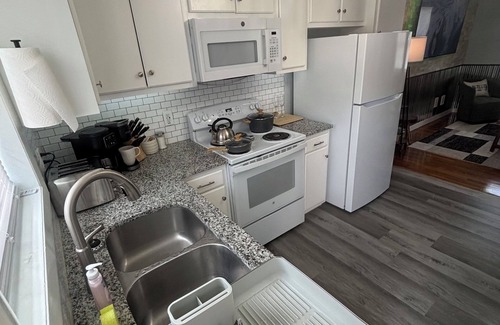 Lincolnton House | Cow Patch - Country Styling with Large Parking located in Town, EV Ready