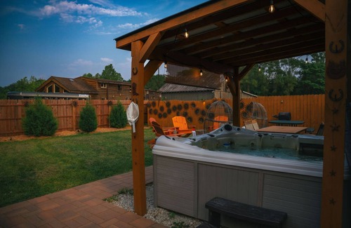 West Newton Apartment | Cowboy Bunkhouse hot tub Lake Farm Nature
