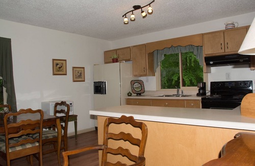 Clayton Cottage | Cox Lake Cottage In Mountain City Georgia