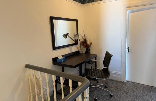 Gateshead Apartment | Coxon - 5 Bdrm 6 beds Perfect 4 contractor