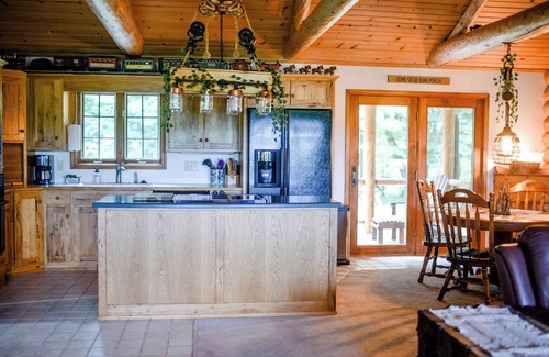 Rockfield House | Cozy 1-bedroom log home in scenic rural Carroll County-Delphi