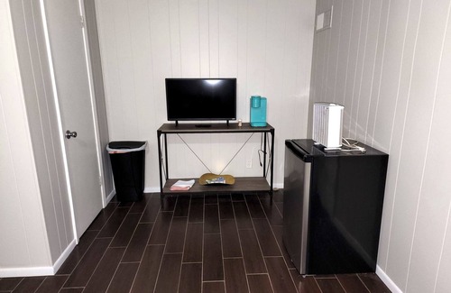 Van Buren House | Cozy 1 bedroom near Current River