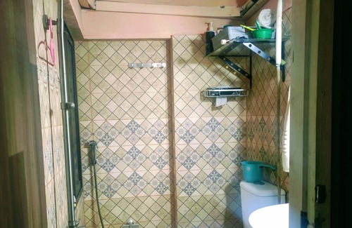 D.H.A. Apartment | Cozy 1-bedroom with private entrance, private bathroom AC, WiFi in DHA Karachi