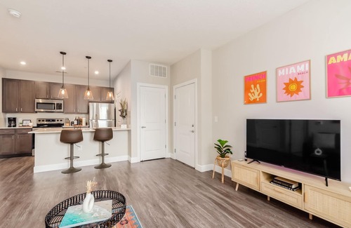 Victorian Village Apartment | Cozy 1bd Apartment near DT, Grant Medical Center, Riverside Methodist Hospital