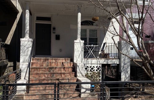 Columbia Heights Apartment | Cozy 1BR/1BA in the heart of vibrant DC