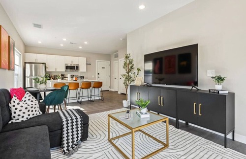 Near East Columbus Apartment | Cozy 1BR/1BA Urban Retreat in Columbus