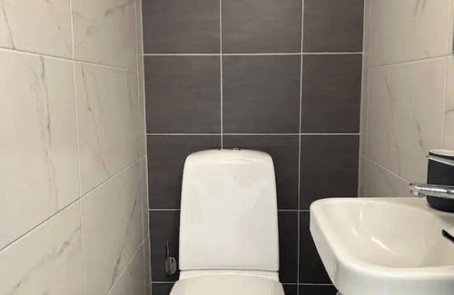 Vastberga Apartment | Cozy 1BR apartment inner-city