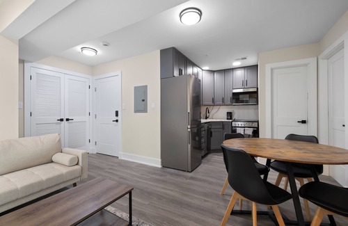 Columbia Heights Apartment | Cozy 1BR Apartment near Metro