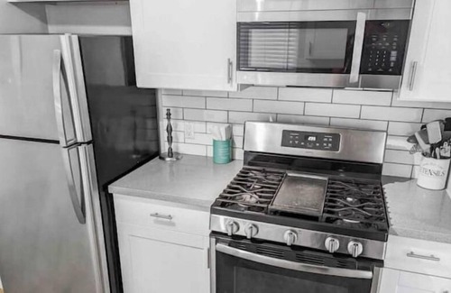 Peaceful Valley Apartment | Cozy 1BR Walk to Old Town