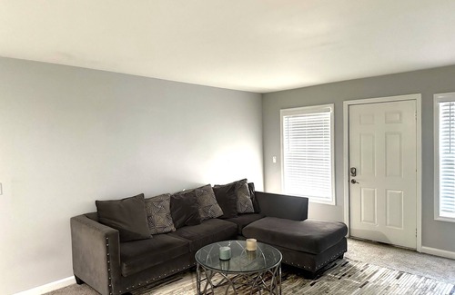 Stone Mountain Apartment | Cozy 2-bedroom apartment with WiFi, AC in tranquil Stone Mountain