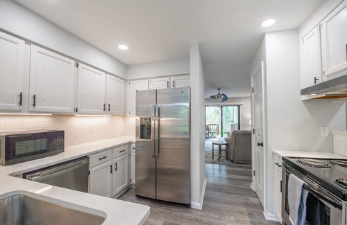 Killearn Estates Condo | Cozy 2-bedroom condo with WiFi, AC in desirable N Tallahassee