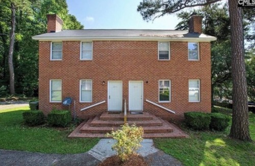Forest Acres House | Cozy 2-bedroom townhome in awesome Columbia with AC.
