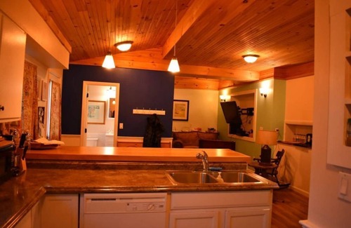 Winterport House | Cozy 2 BR by River, Crooked Steeple Hall