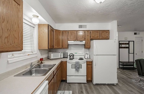 Rexburg Apartment | Cozy 2br- 3 blocks from BYU-Idaho