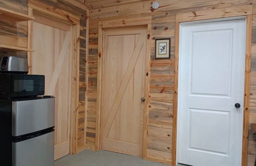 Signal Mountain Cottage | Cozy 2BR Cottage with large Jacuzzi tub/shwer & starry night skys plus fast WIFI