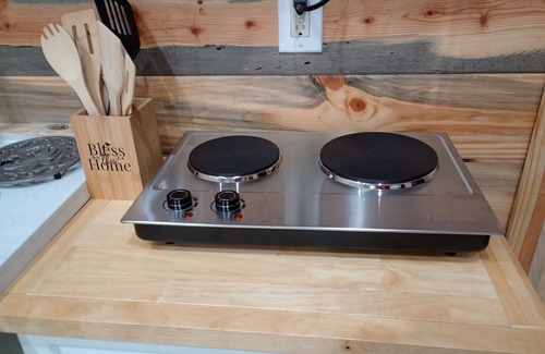 Signal Mountain Cottage | Cozy 2BR Cottage with large Jacuzzi tub/shwer & starry night skys plus fast WIFI