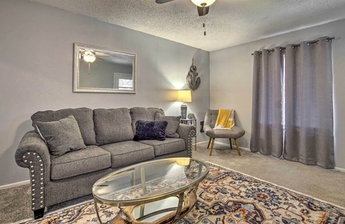 Smithville Apartment | Cozy 2nd-Floor Apartment Near Smithville Lake!